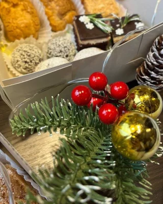 Vianočné mini koláčiky❗️Zľava 35% - 3 | Cukráreň Tasty Pezinok torty, zákusky, najlepšie torty, bezlepkové torty, cukráreň, onli