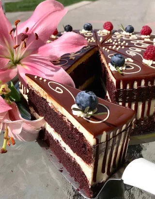 čokoládová torta - 4 | Cukráreň Tasty Pezinok torty, zákusky, najlepšie torty, bezlepkové torty, cukráreň, online, obchod, koláč