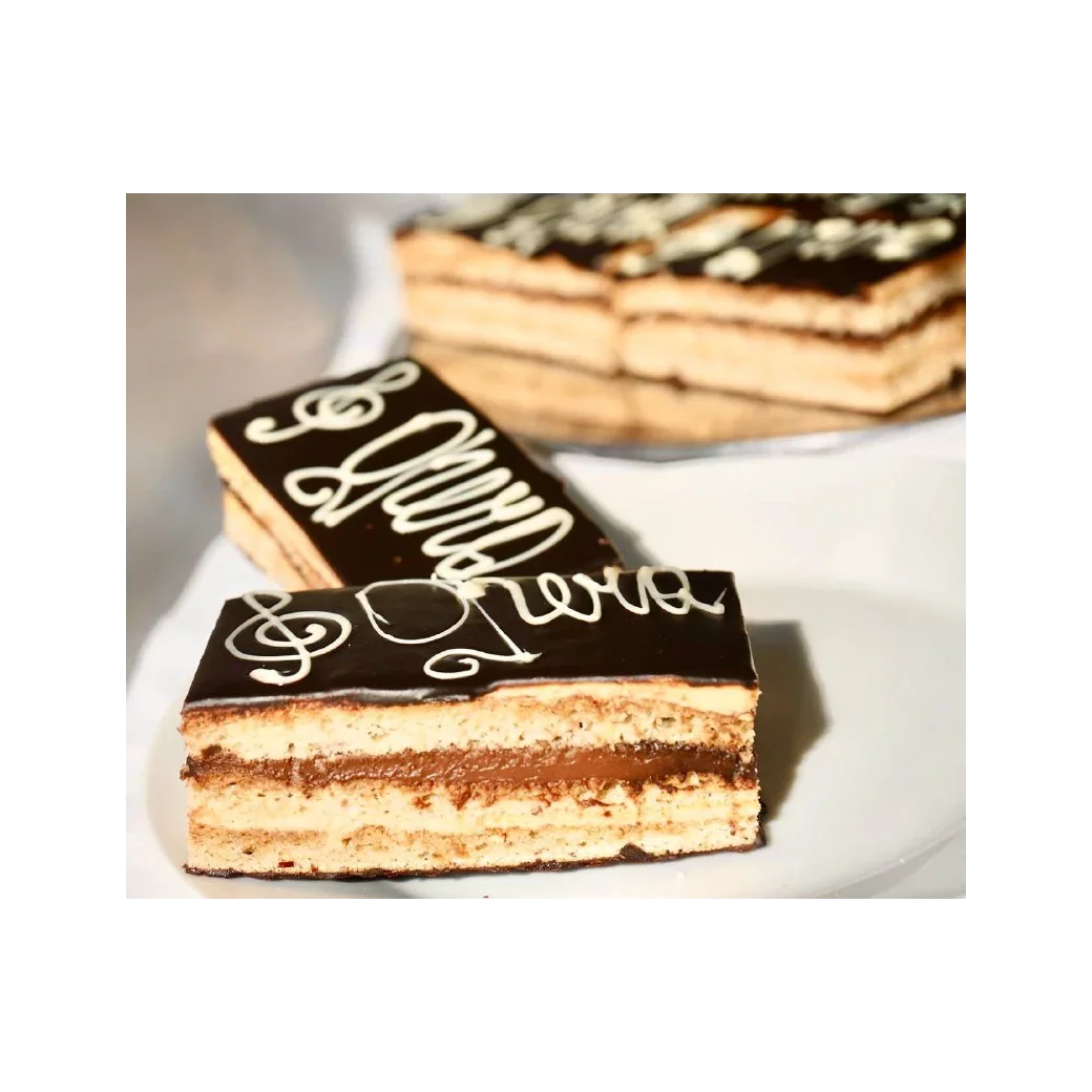 Mandľová "Opera" - 1 | Cukráreň Tasty Pezinok torty, zákusky, najlepšie torty, bezlepkové torty, cukráreň, online, obchod, koláč